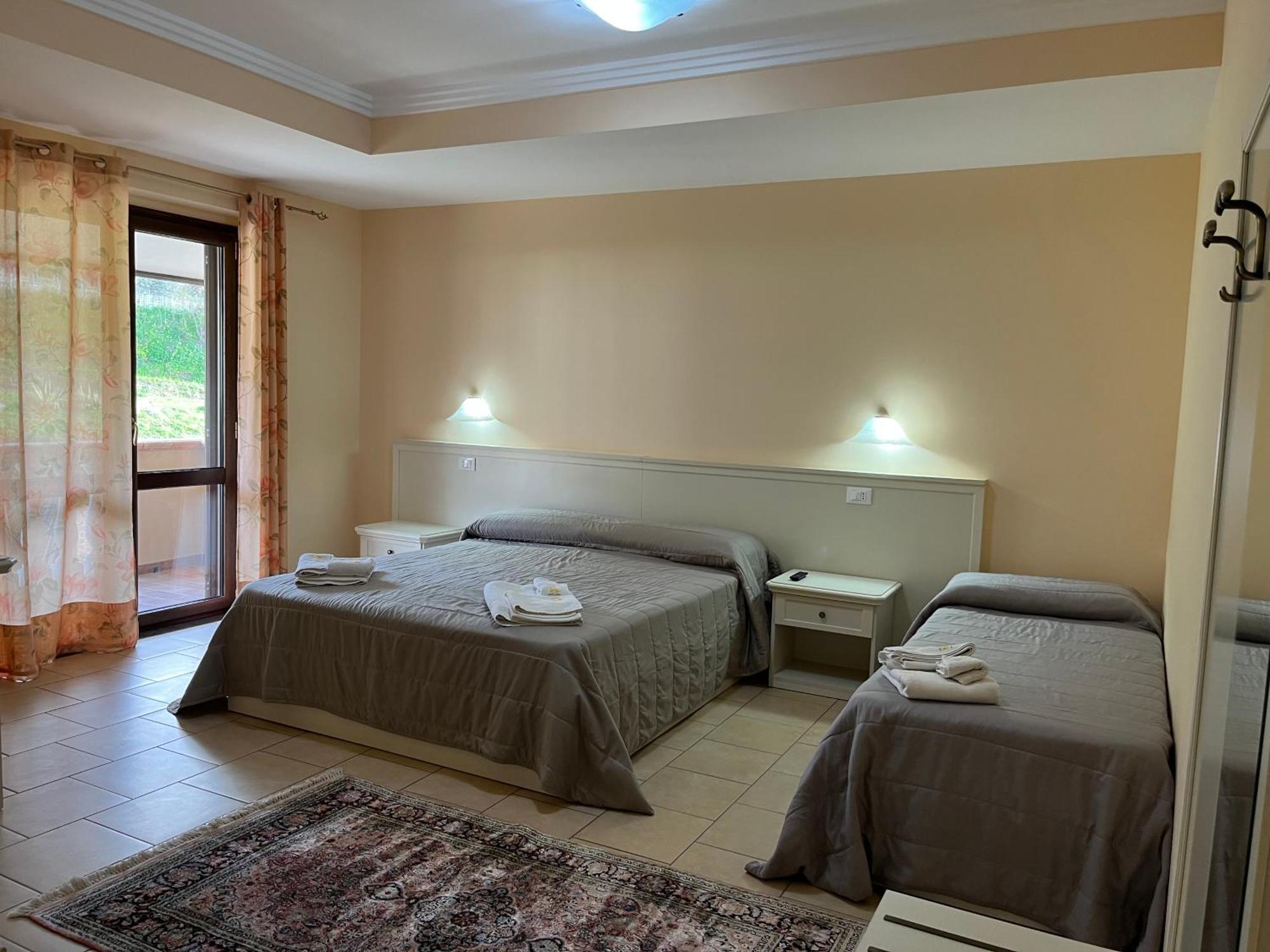 Hotel Residenza Domus Aurea Tropea- Vista Mare Santa Domenica Talao Exterior foto