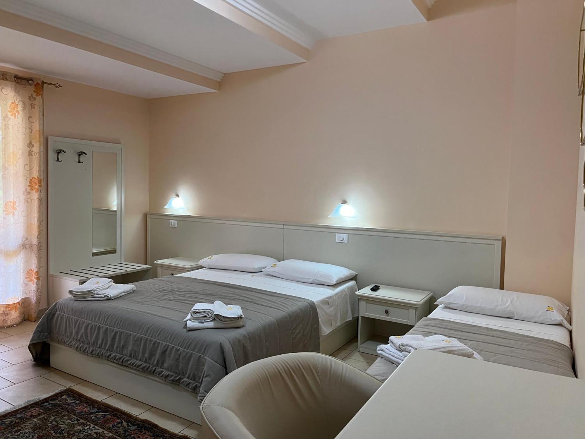 Hotel Residenza Domus Aurea Tropea- Vista Mare Santa Domenica Talao Exterior foto